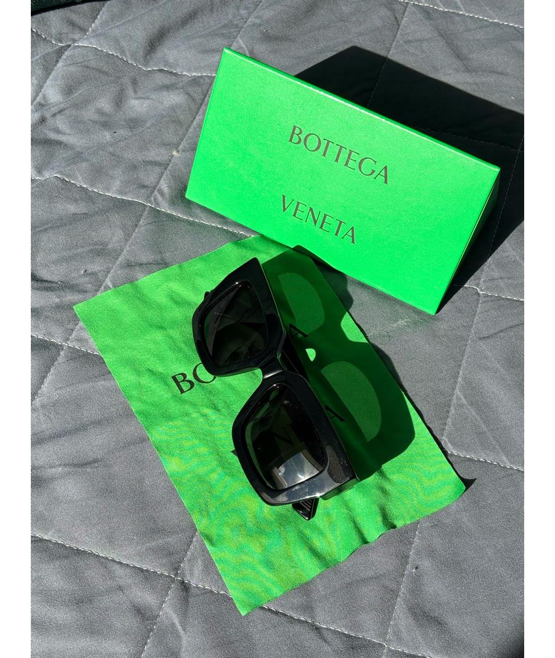 BOTTEGA VENETA Черные пластиковые солнцезащитные очки, фото 5
