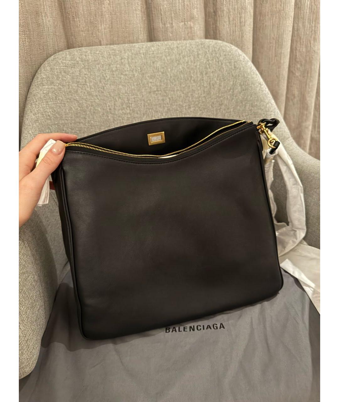 BALENCIAGA Черная кожаная сумка через плечо, фото 3