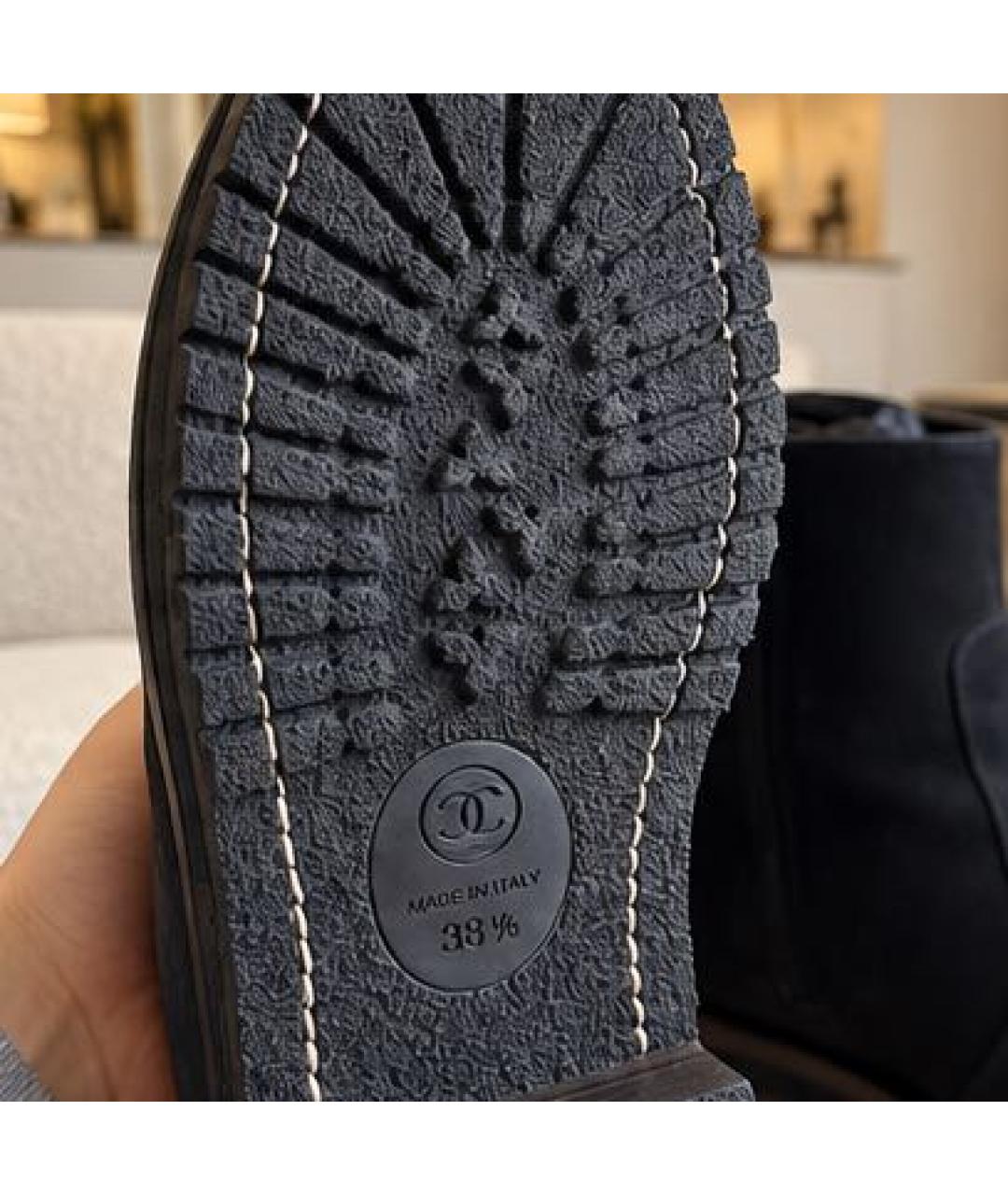 CHANEL Черные замшевые ботинки, фото 5