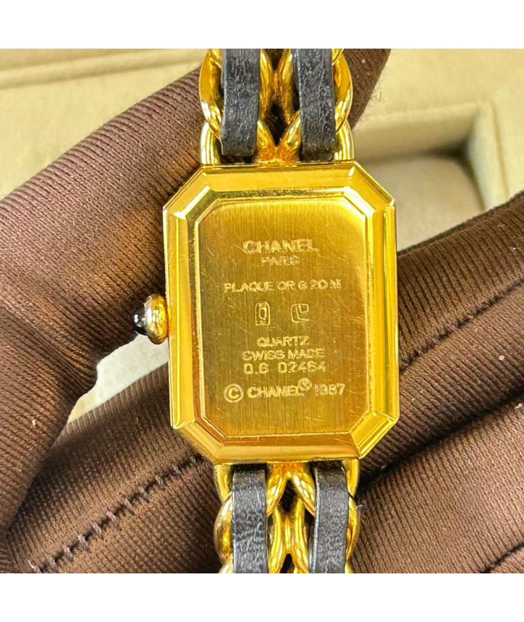 CHANEL Черные часы из желтого золота, фото 3