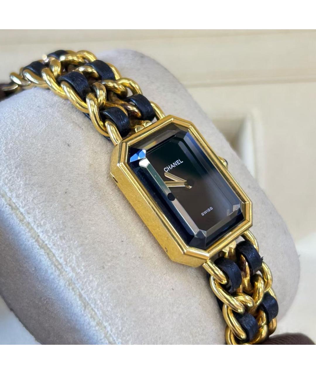 CHANEL Черные часы из желтого золота, фото 5