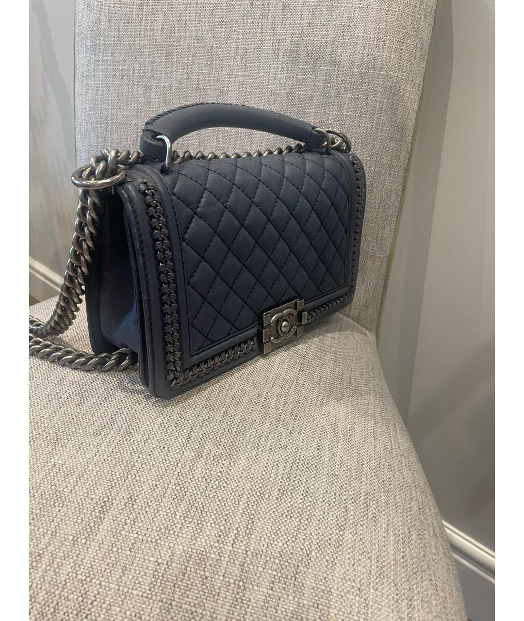 CHANEL Темно-синяя кожаная сумка через плечо, фото 2