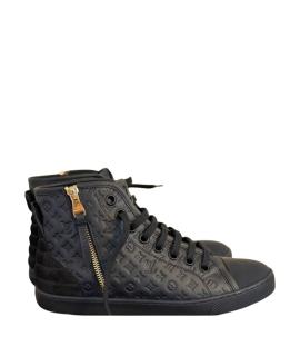 LOUIS VUITTON Кеды