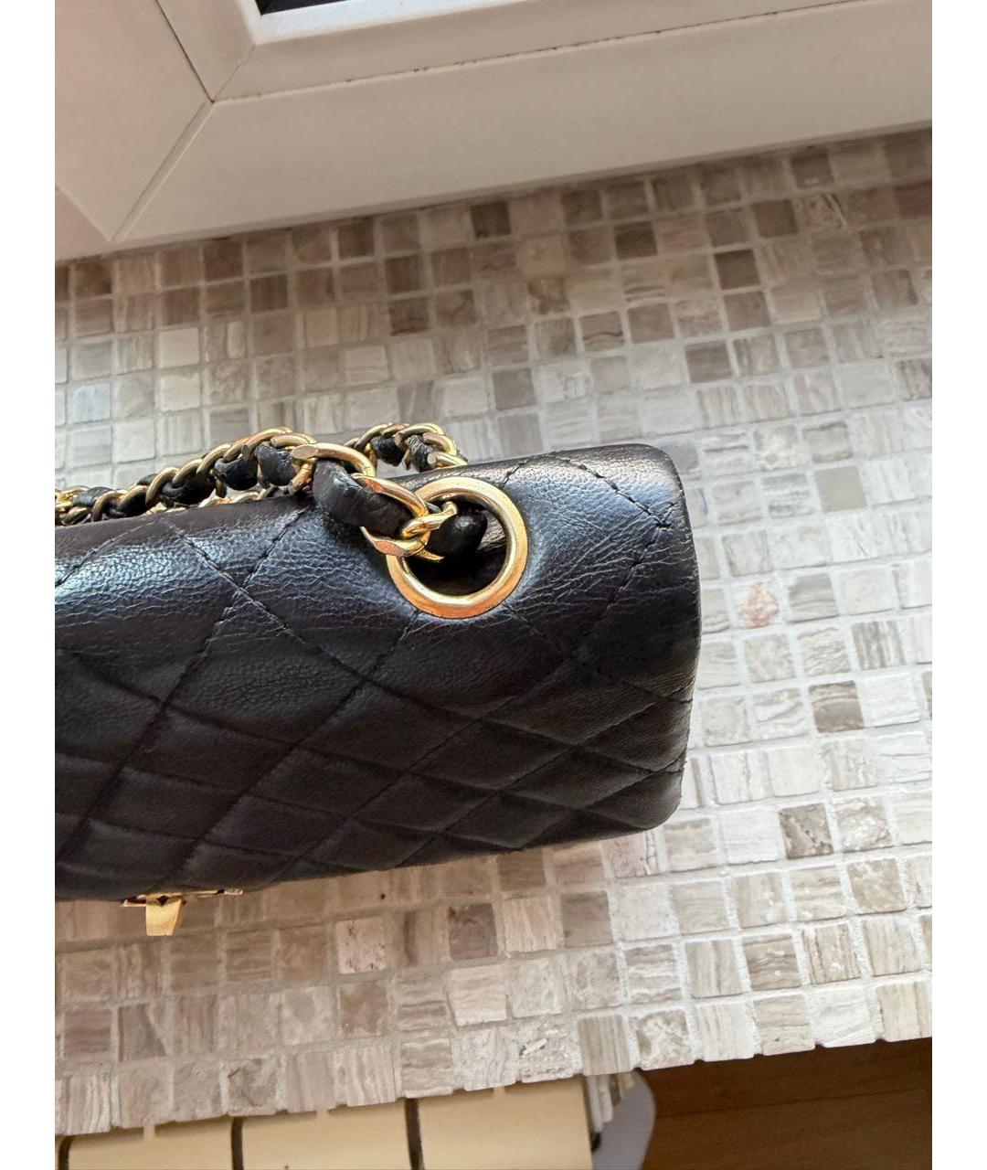 CHANEL Черная кожаная сумка с короткими ручками, фото 6