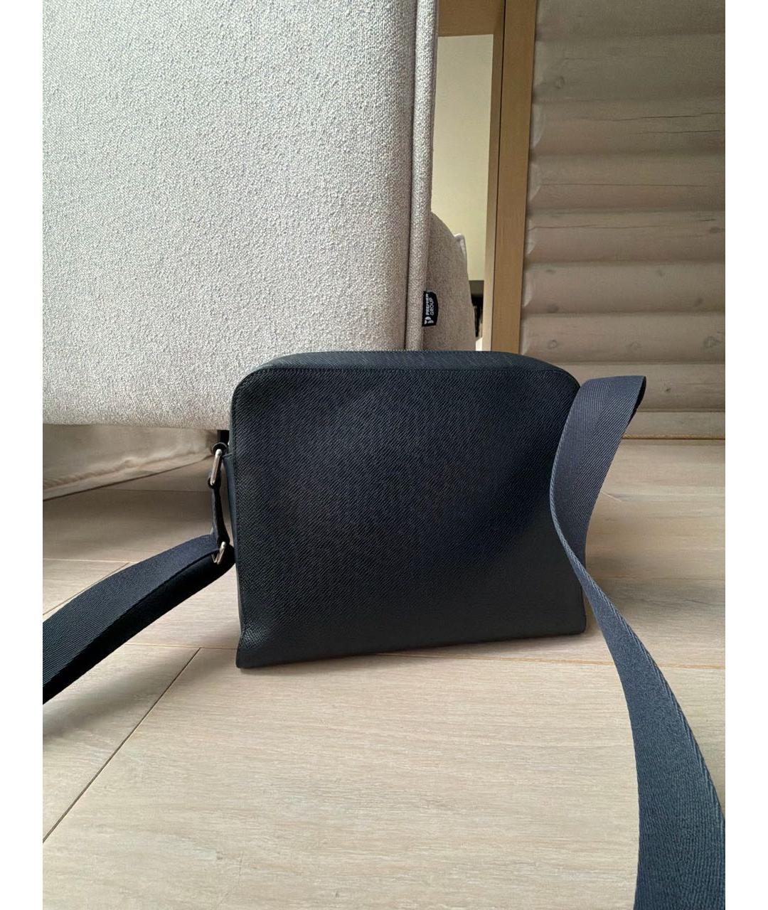LOUIS VUITTON Темно-синяя кожаная сумка на плечо, фото 3