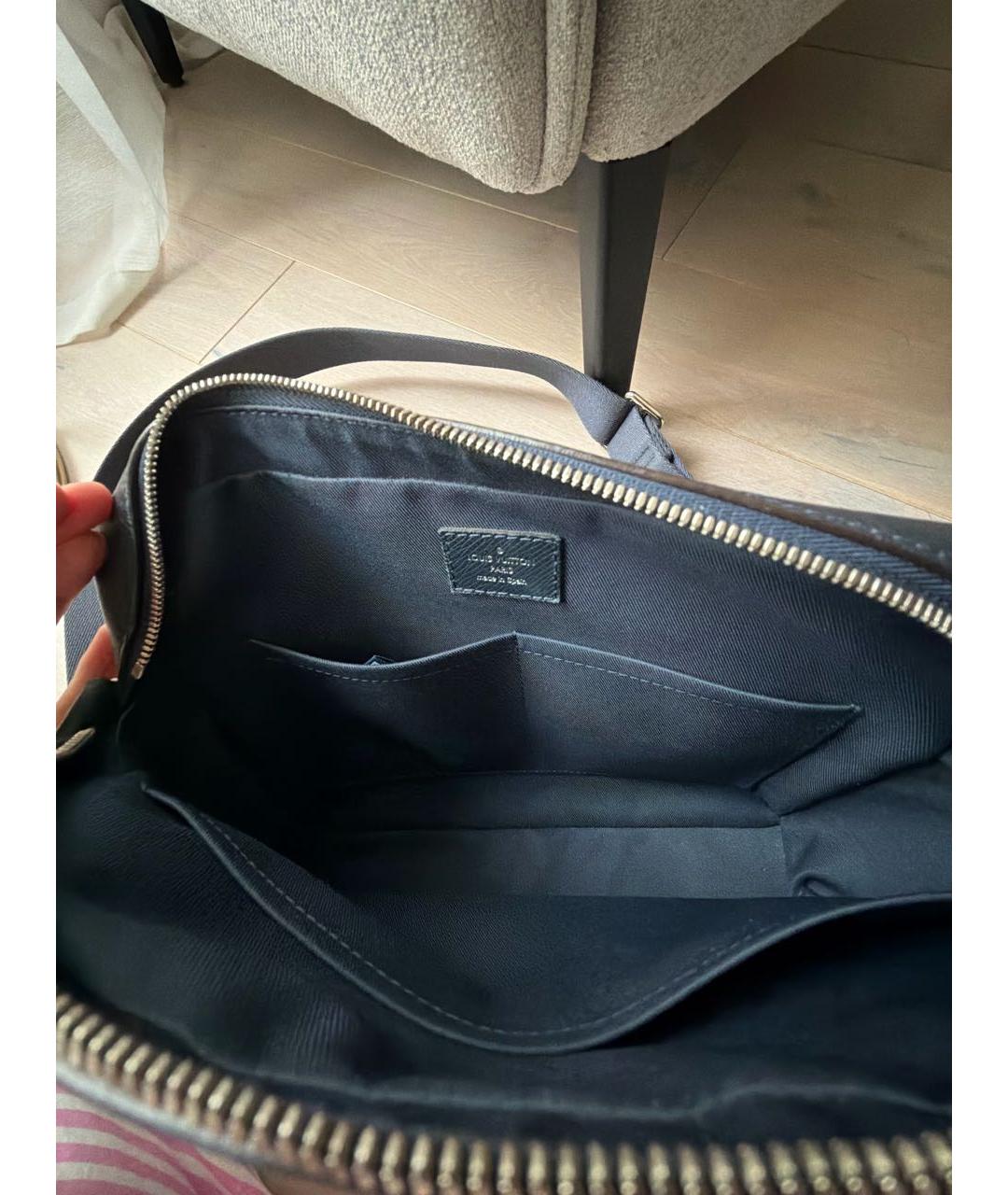 LOUIS VUITTON Темно-синяя кожаная сумка на плечо, фото 4