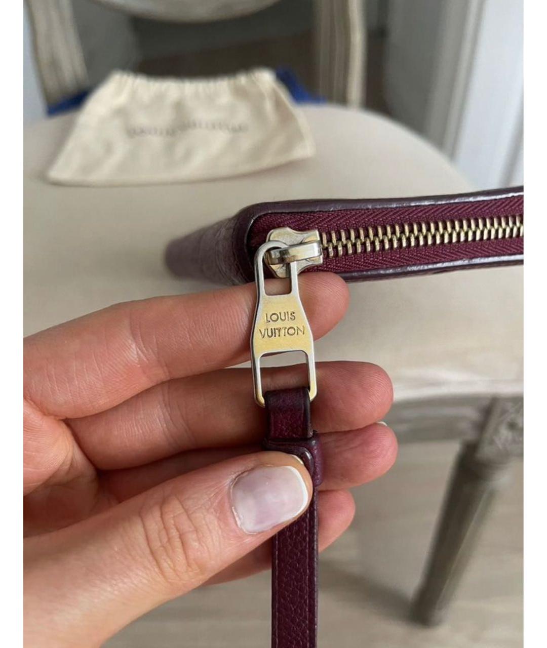 LOUIS VUITTON Бордовый кожаный кошелек, фото 2