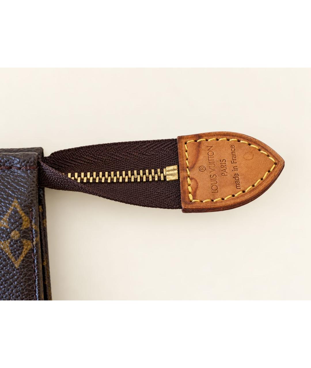 LOUIS VUITTON Коричневая косметичка из канвы, фото 5