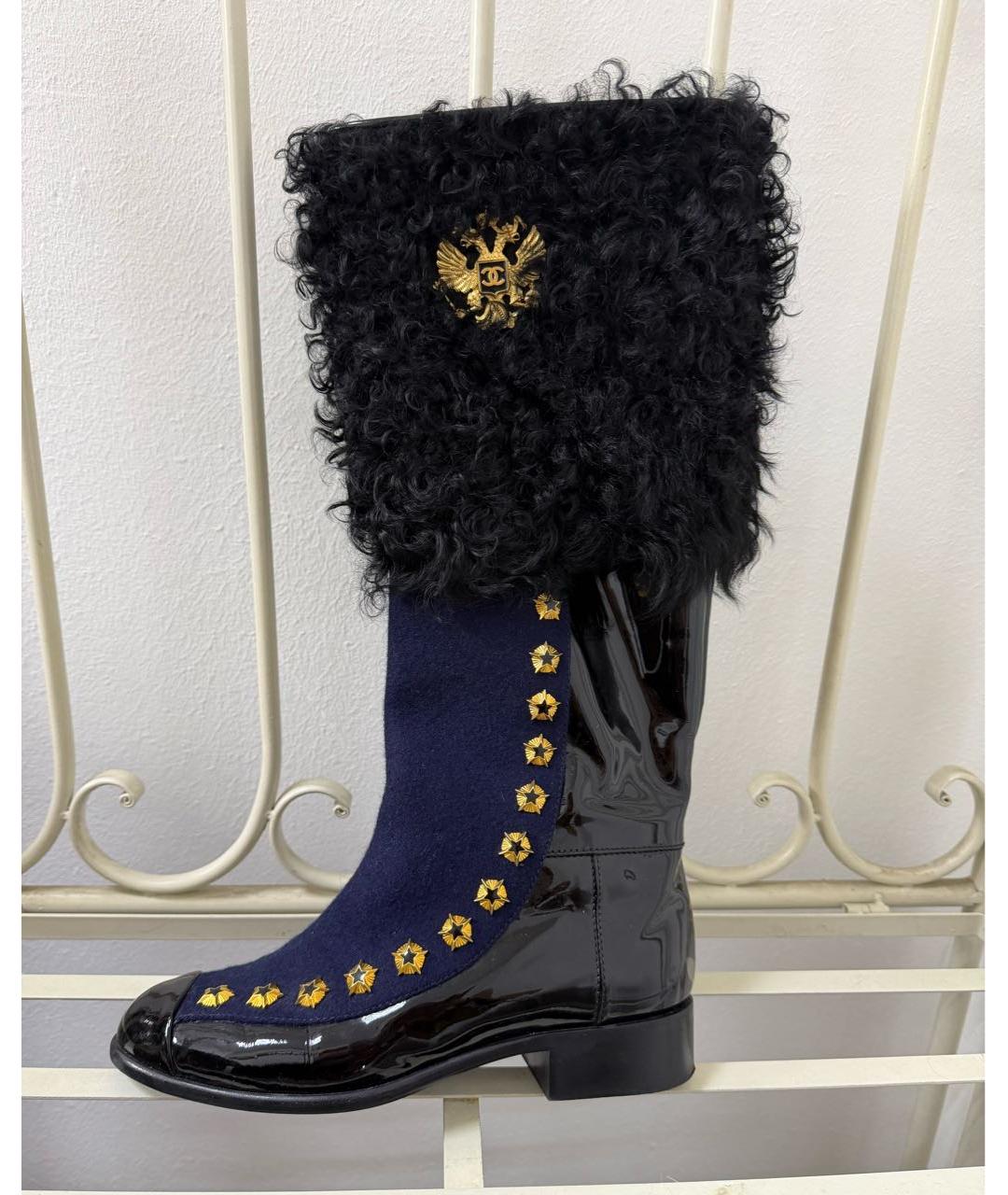 CHANEL Черные сапоги из лакированной кожи, фото 9