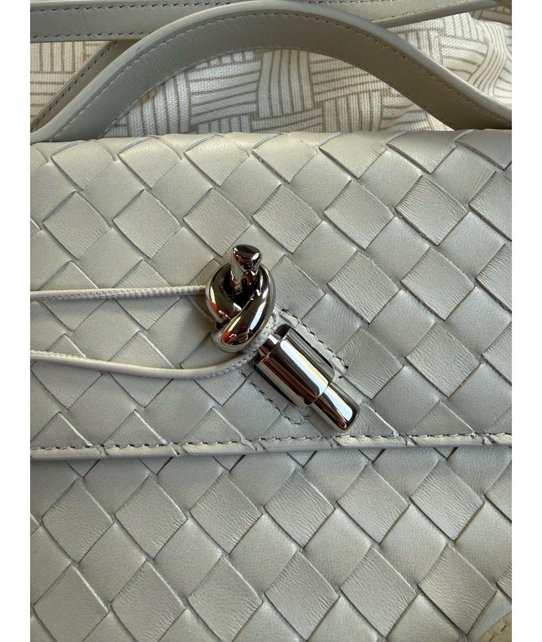 BOTTEGA VENETA Белая кожаная сумка с короткими ручками, фото 6