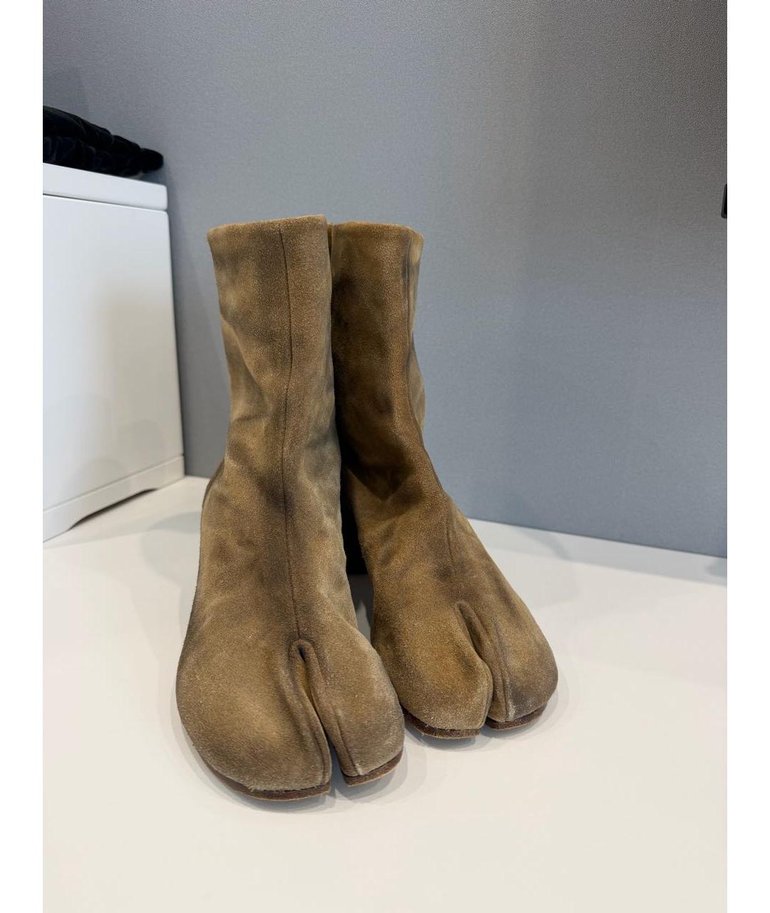 MAISON MARGIELA Коричневые замшевые ботильоны, фото 3