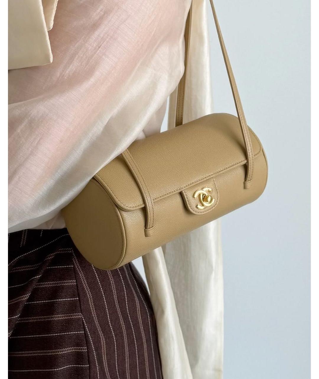 CHANEL Бежевая кожаная сумка через плечо, фото 5