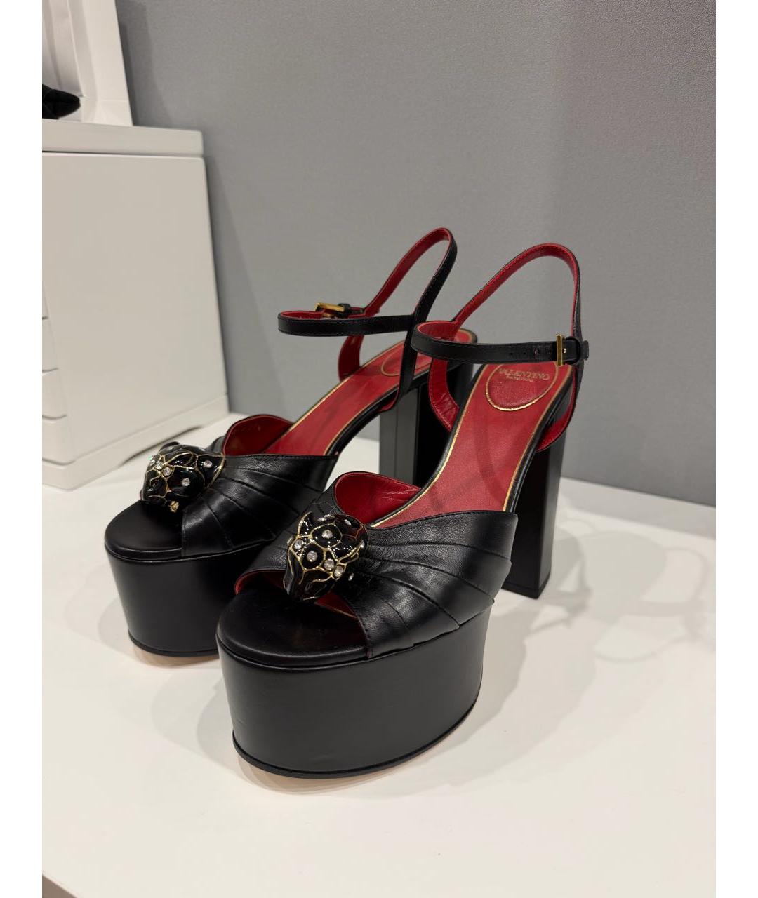VALENTINO Черные кожаные босоножки, фото 5