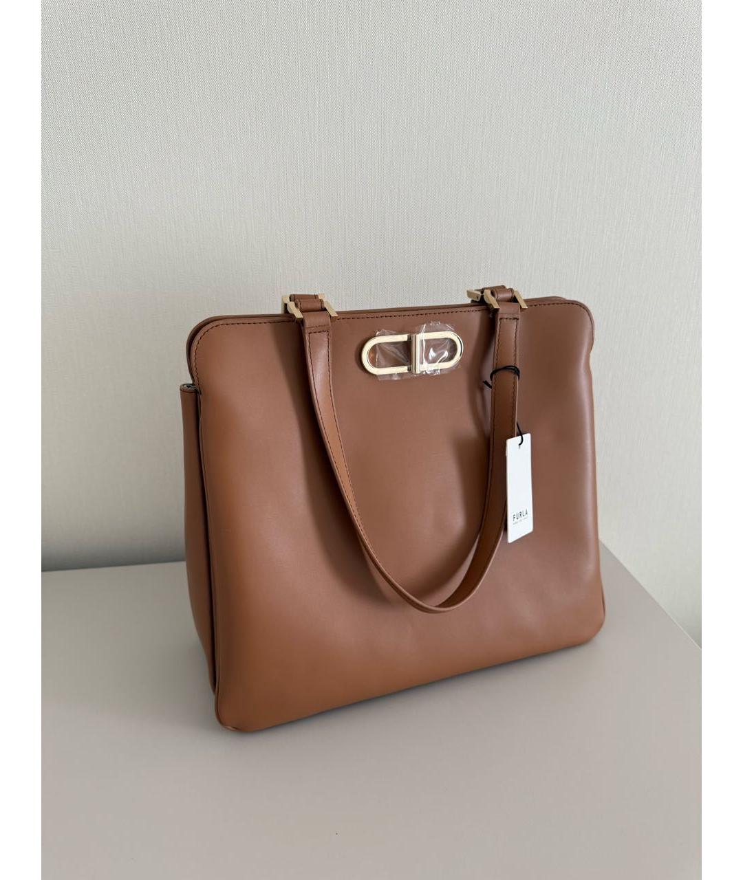 FURLA Коричневая кожаная сумка с короткими ручками, фото 2