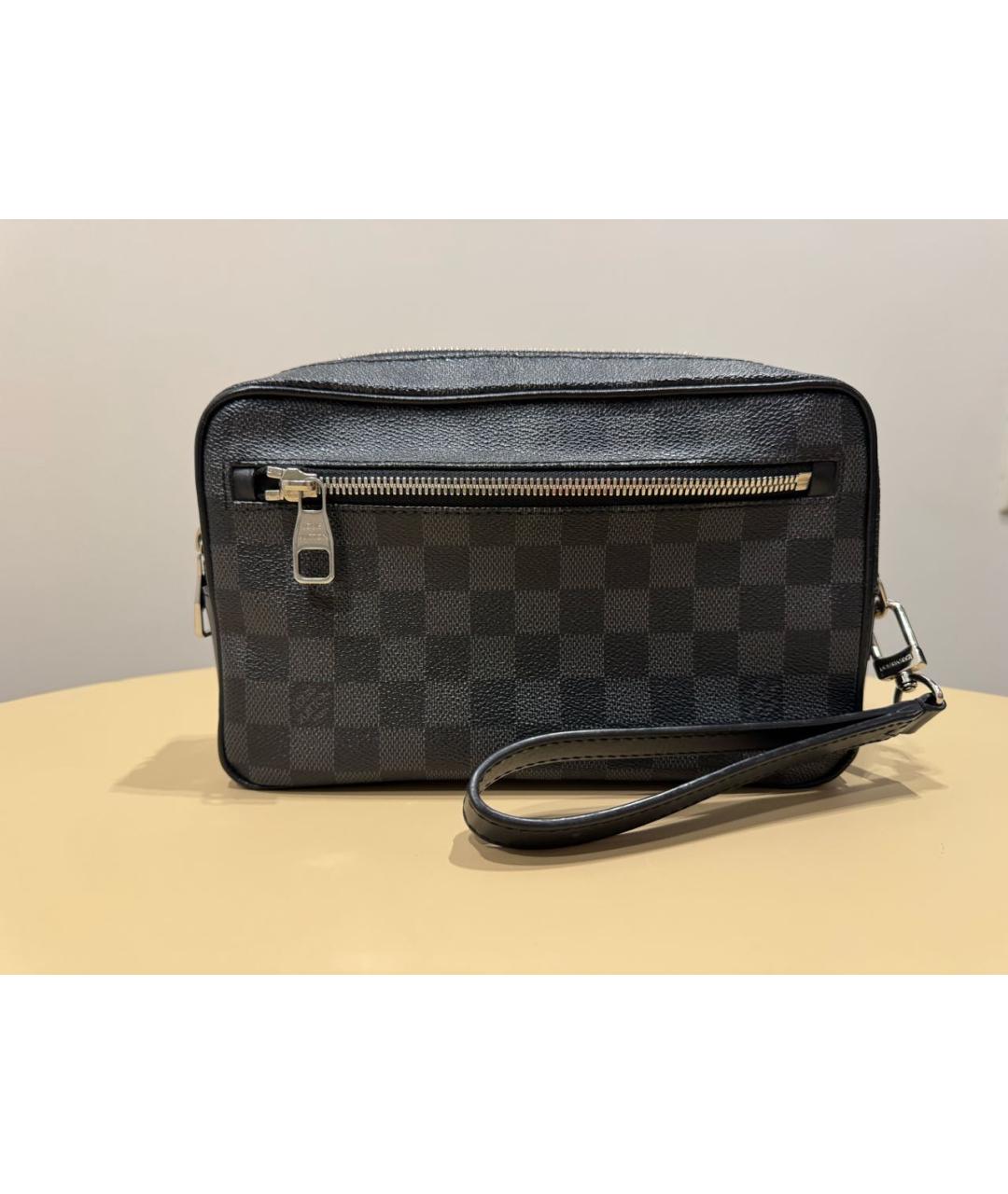 LOUIS VUITTON Черная барсетка из канвы, фото 6