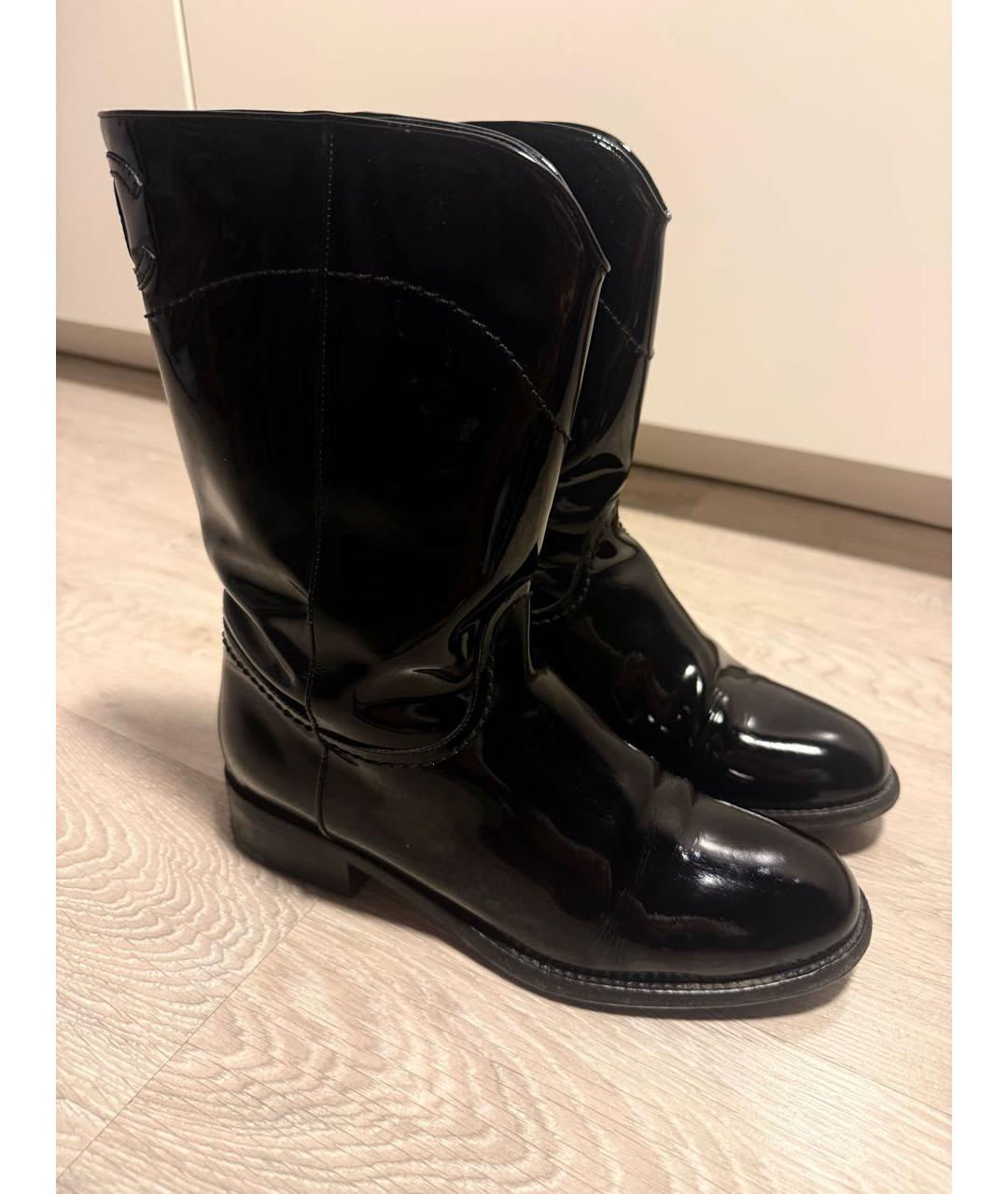 CHANEL Черные полусапоги из лакированной кожи, фото 7