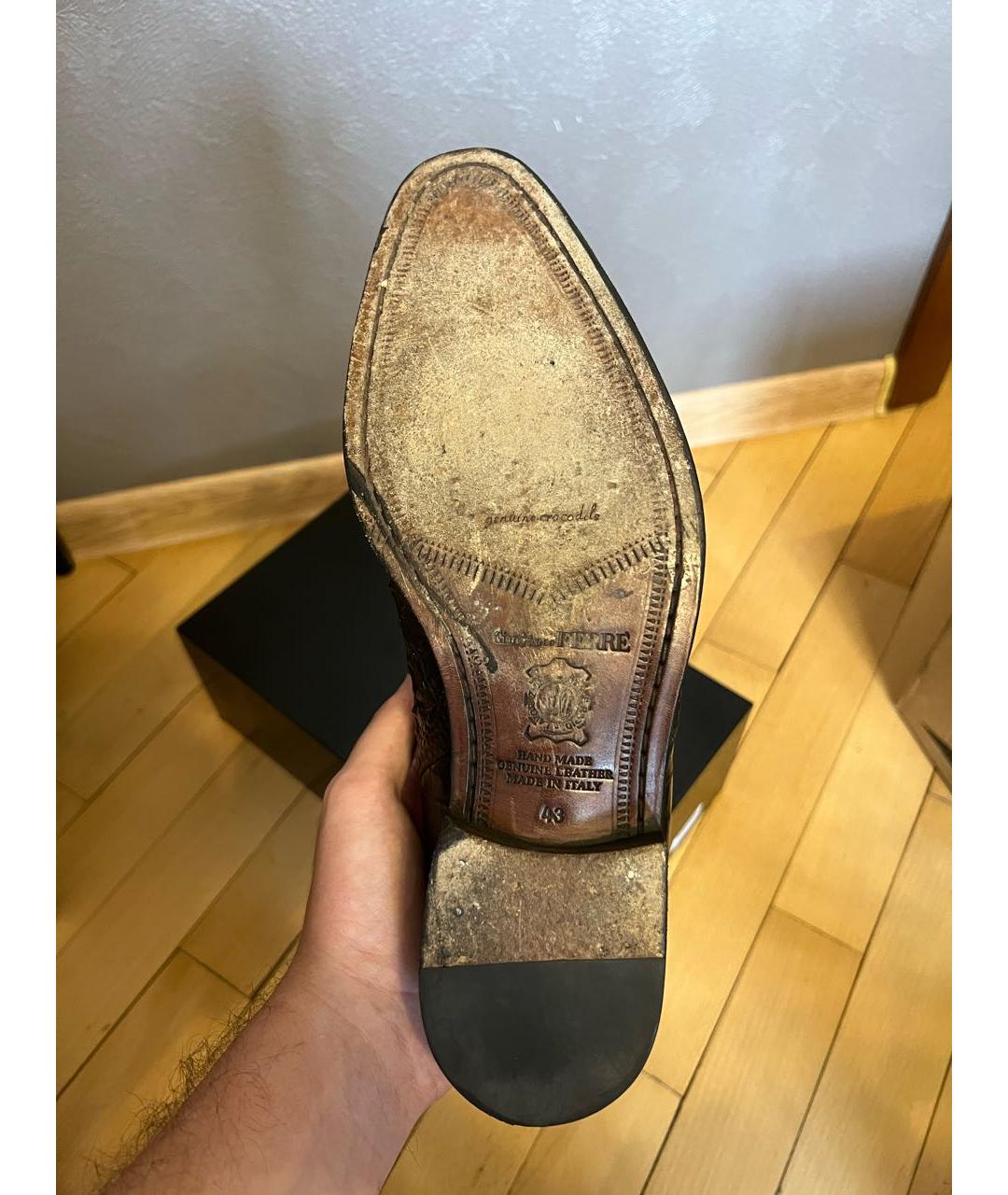 GIANFRANCO FERRE Черные туфли из экзотической кожи, фото 4