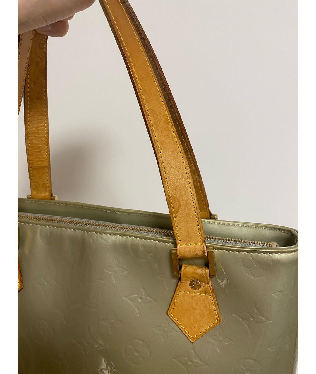 LOUIS VUITTON Золотая сумка тоут из лакированной кожи, фото 5