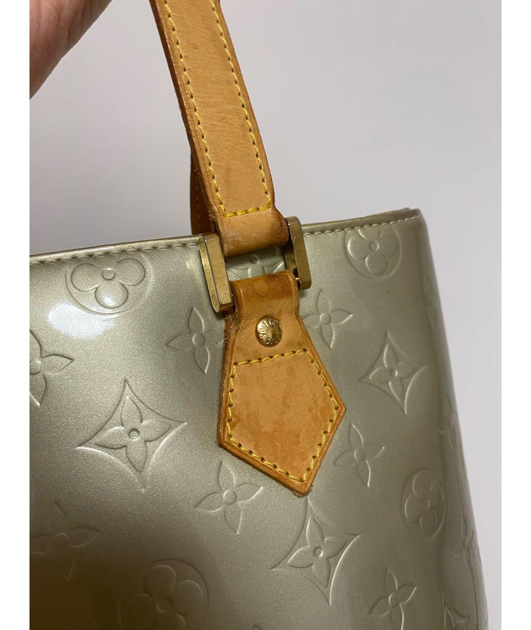 LOUIS VUITTON Золотая сумка тоут из лакированной кожи, фото 3