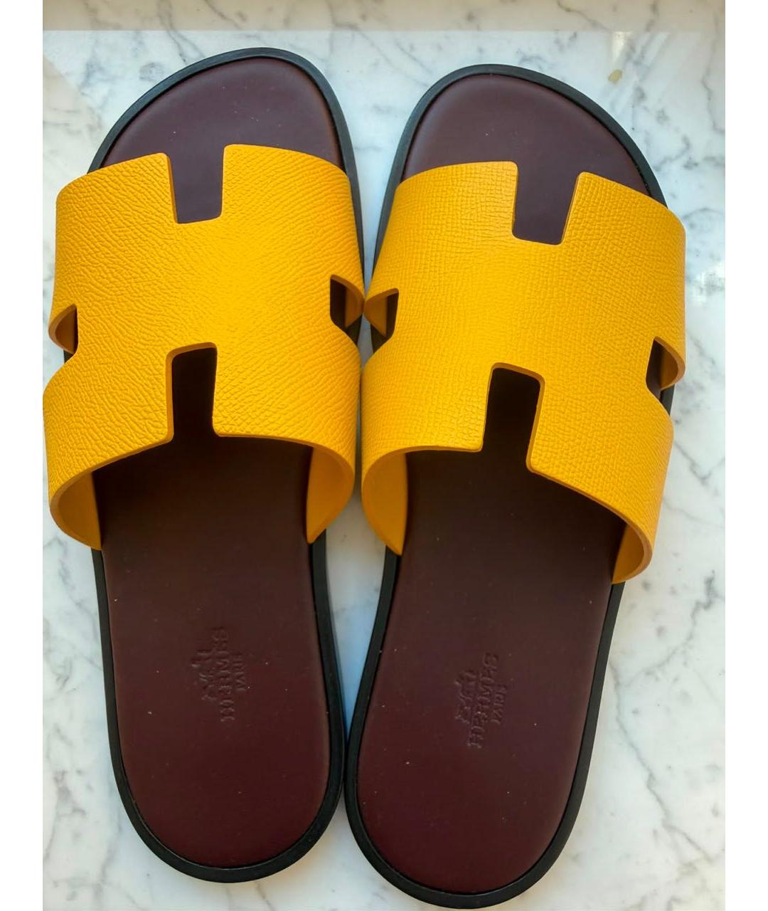 HERMES Горчичные шлепанцы из искусственной кожи, фото 2