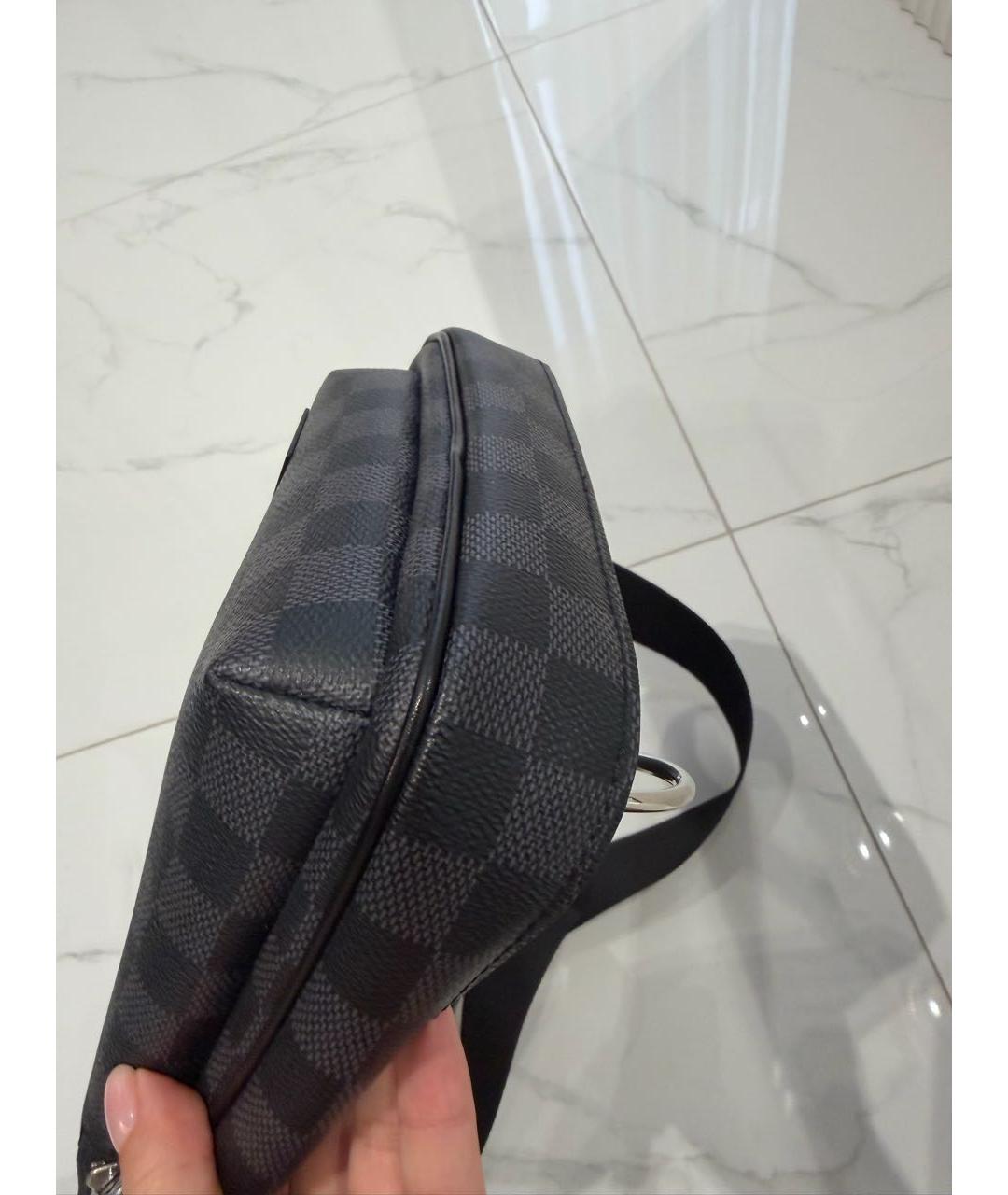 LOUIS VUITTON Черная сумка на плечо из канвы, фото 6