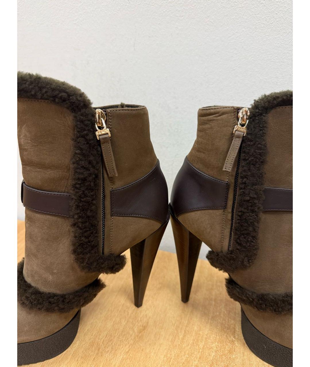 FENDI Коричневые замшевые ботильоны, фото 5