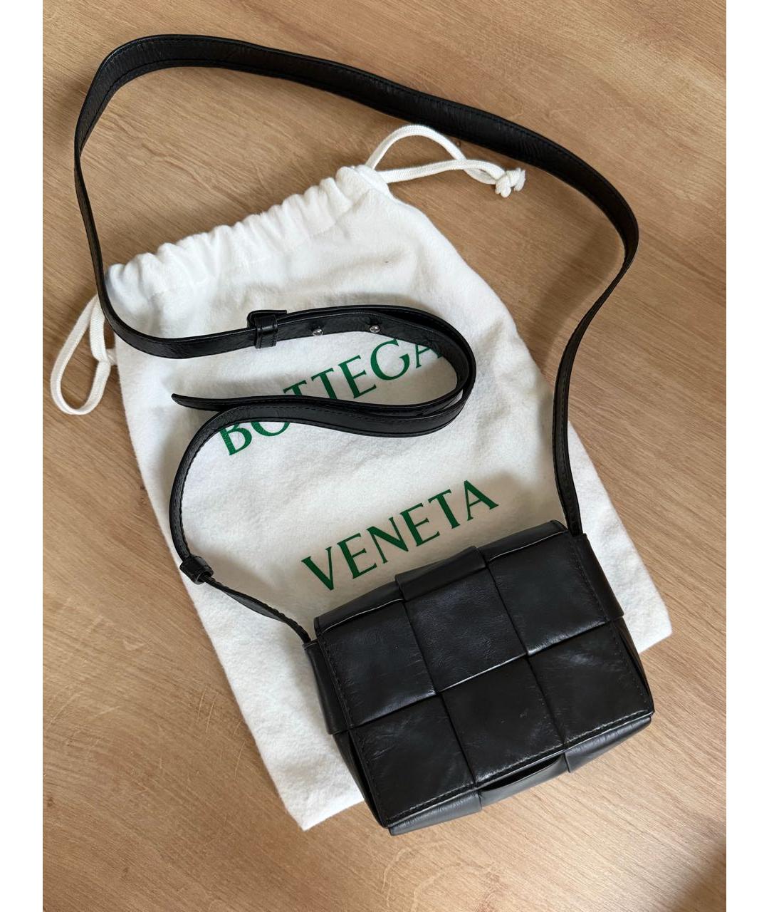 BOTTEGA VENETA Черная кожаная сумка через плечо, фото 5