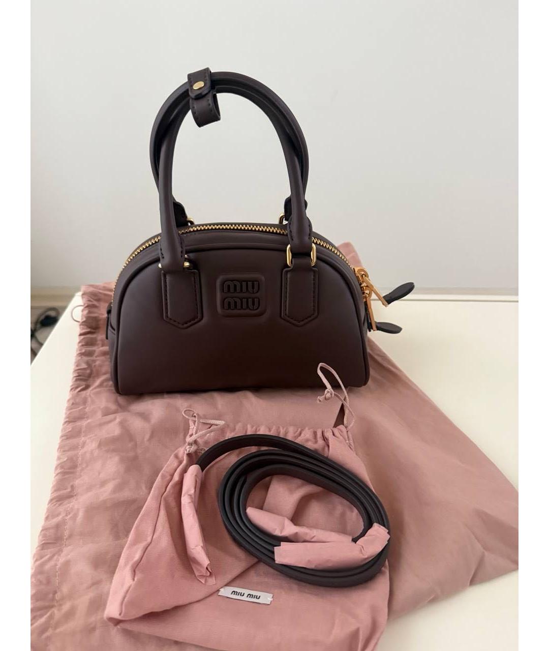MIU MIU Коричневая кожаная сумка с короткими ручками, фото 4