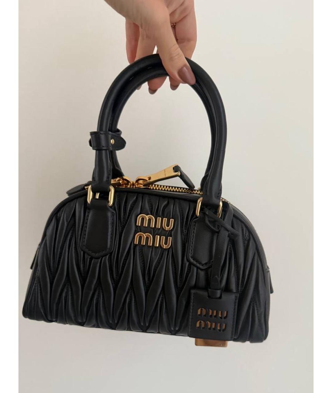 MIU MIU Коричневая кожаная сумка с короткими ручками, фото 2