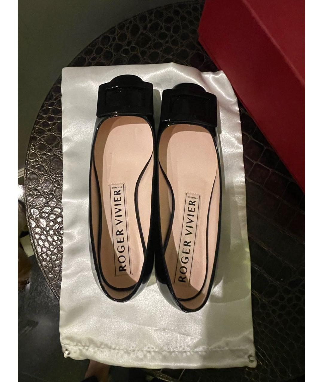 ROGER VIVIER Черные туфли из лакированной кожи, фото 3