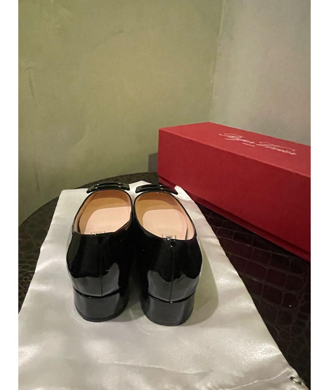 ROGER VIVIER Черные туфли из лакированной кожи, фото 4
