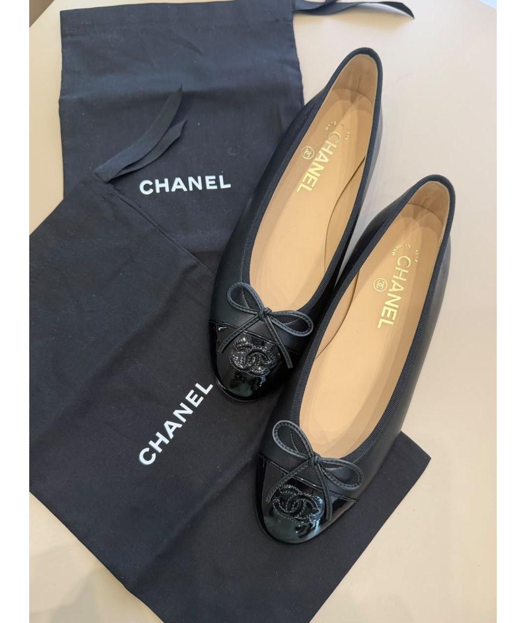 CHANEL Черные кожаные балетки, фото 3