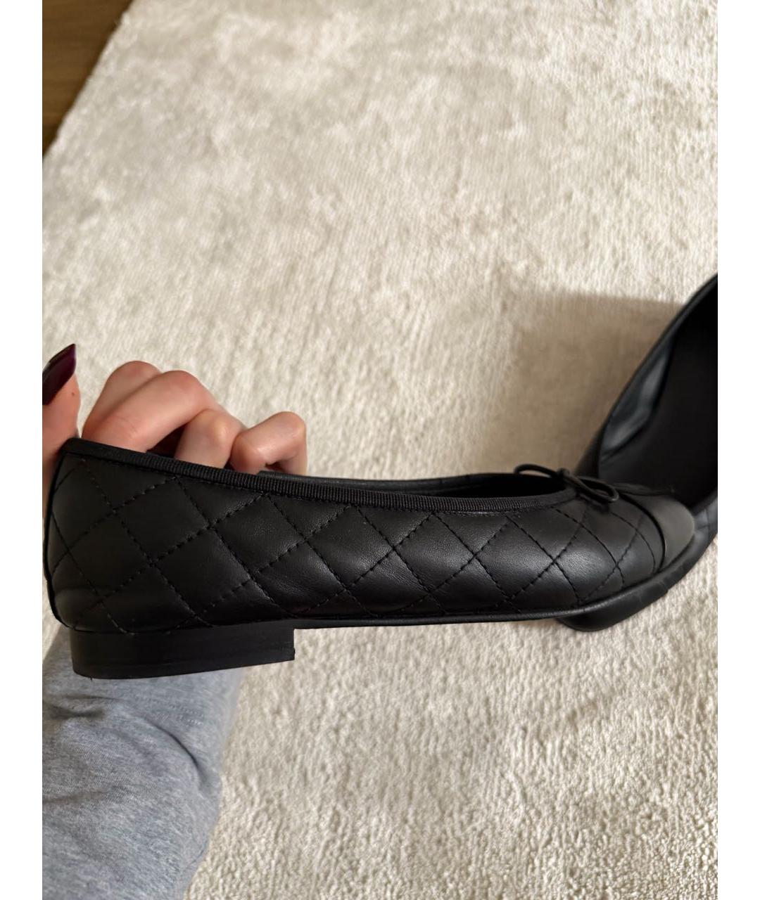 CHANEL Черные кожаные балетки, фото 5