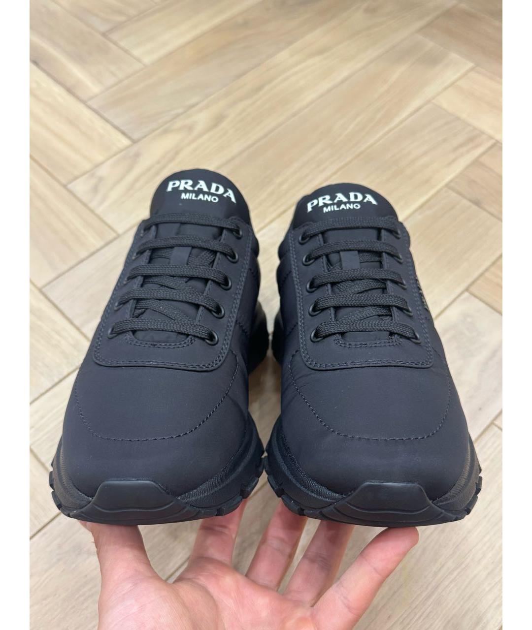PRADA Черные синтетические низкие кроссовки / кеды, фото 2