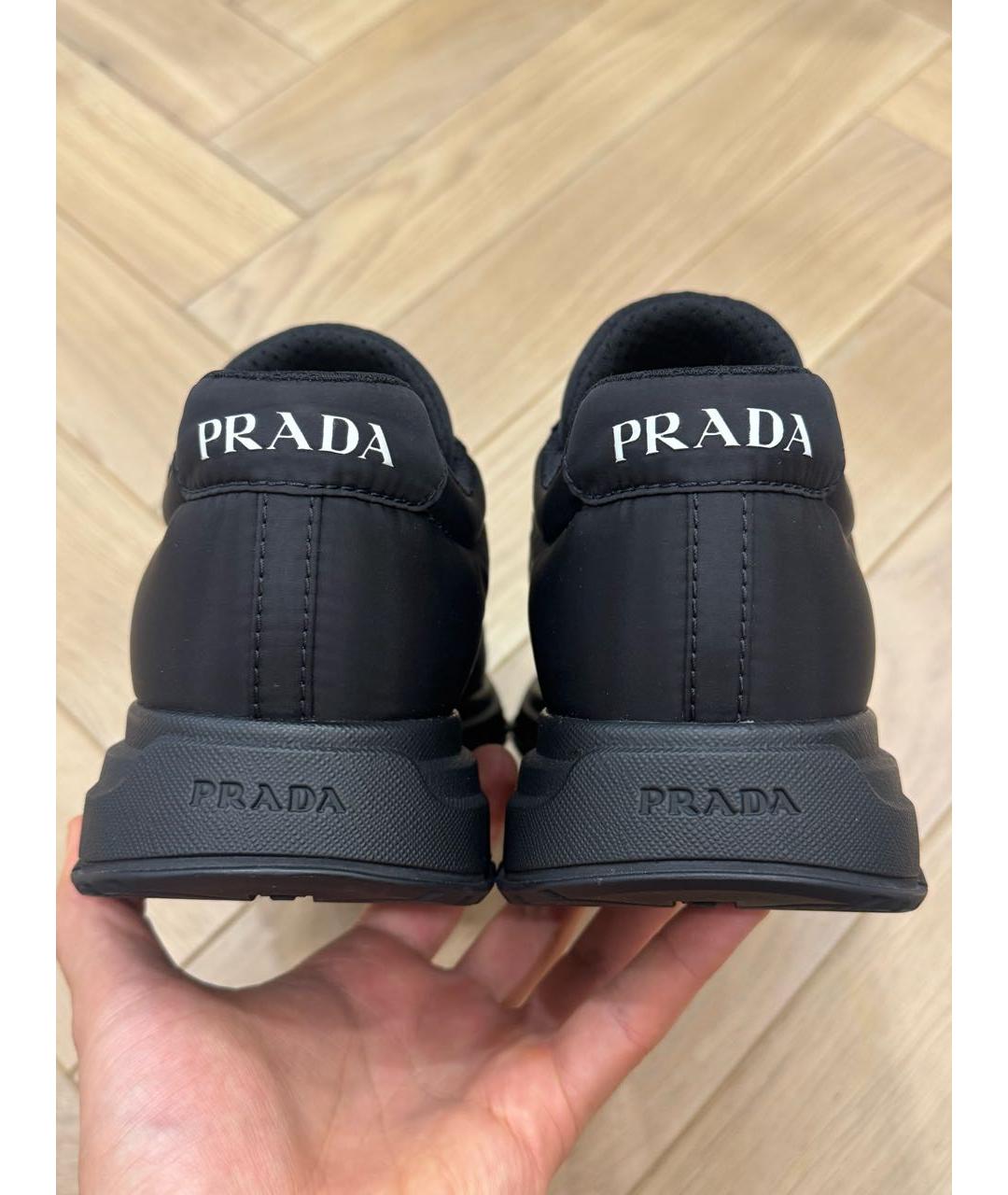 PRADA Черные синтетические низкие кроссовки / кеды, фото 4