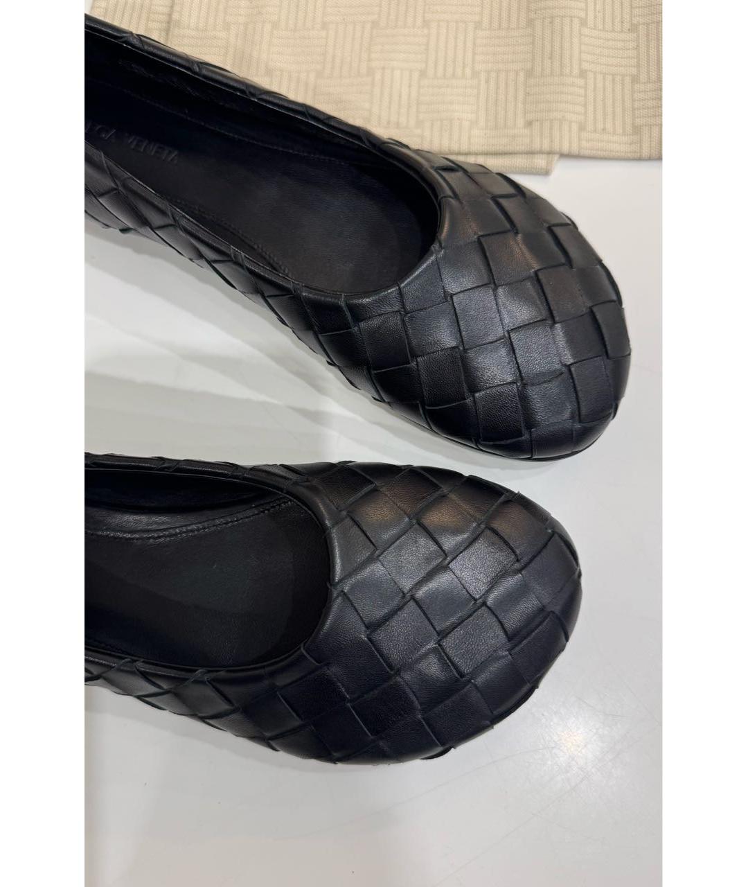 BOTTEGA VENETA Черные кожаные балетки, фото 2