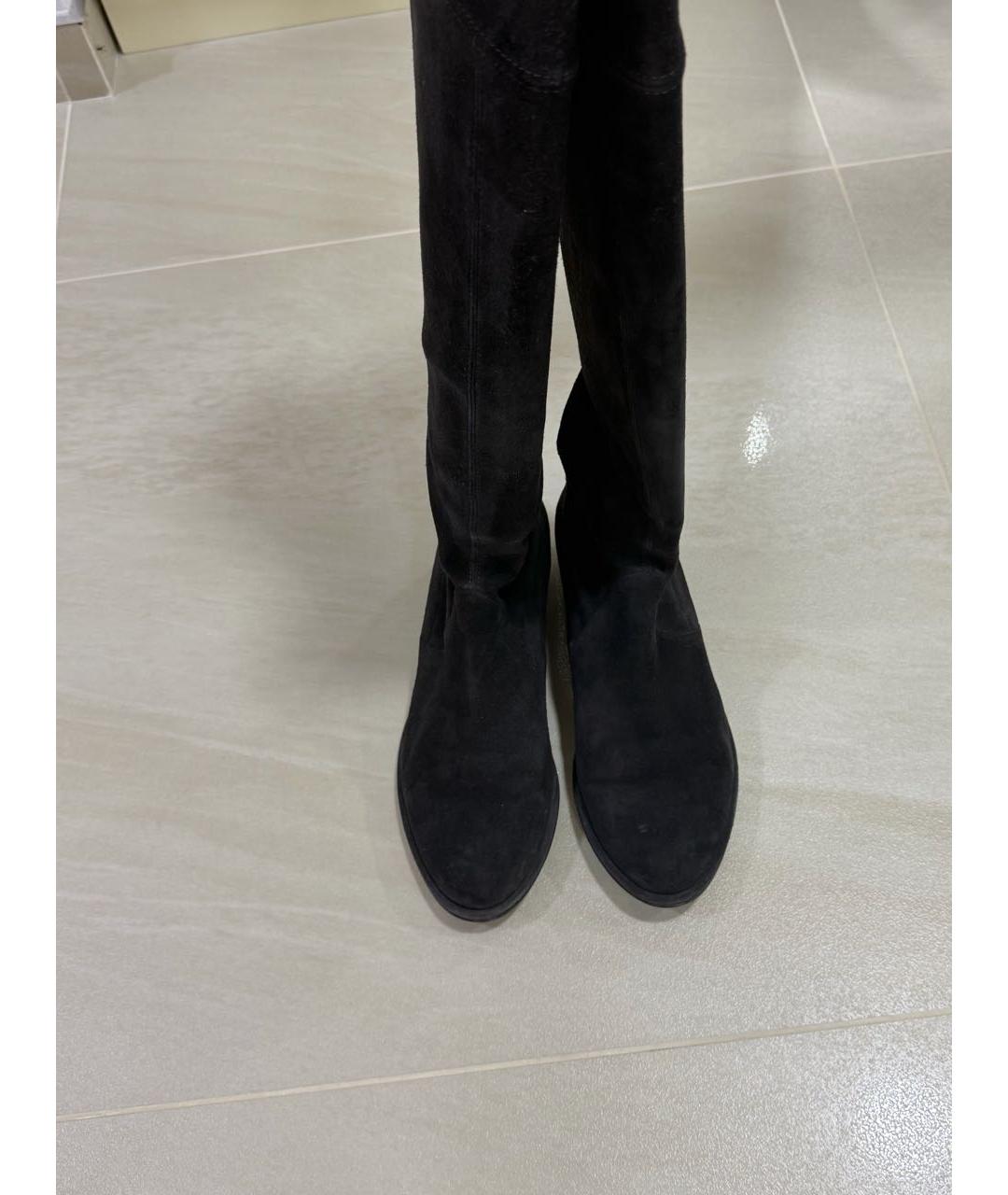 STUART WEITZMAN Черные замшевые ботфорты, фото 2