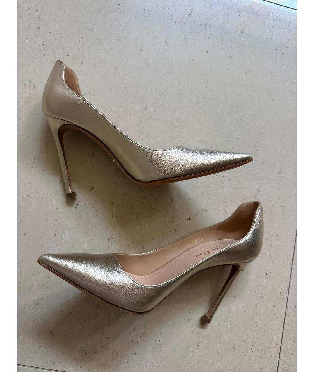 CHRISTIAN DIOR Золотые кожаные туфли, фото 2