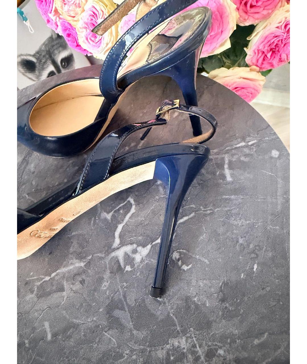 JIMMY CHOO Темно-синие туфли из лакированной кожи, фото 5