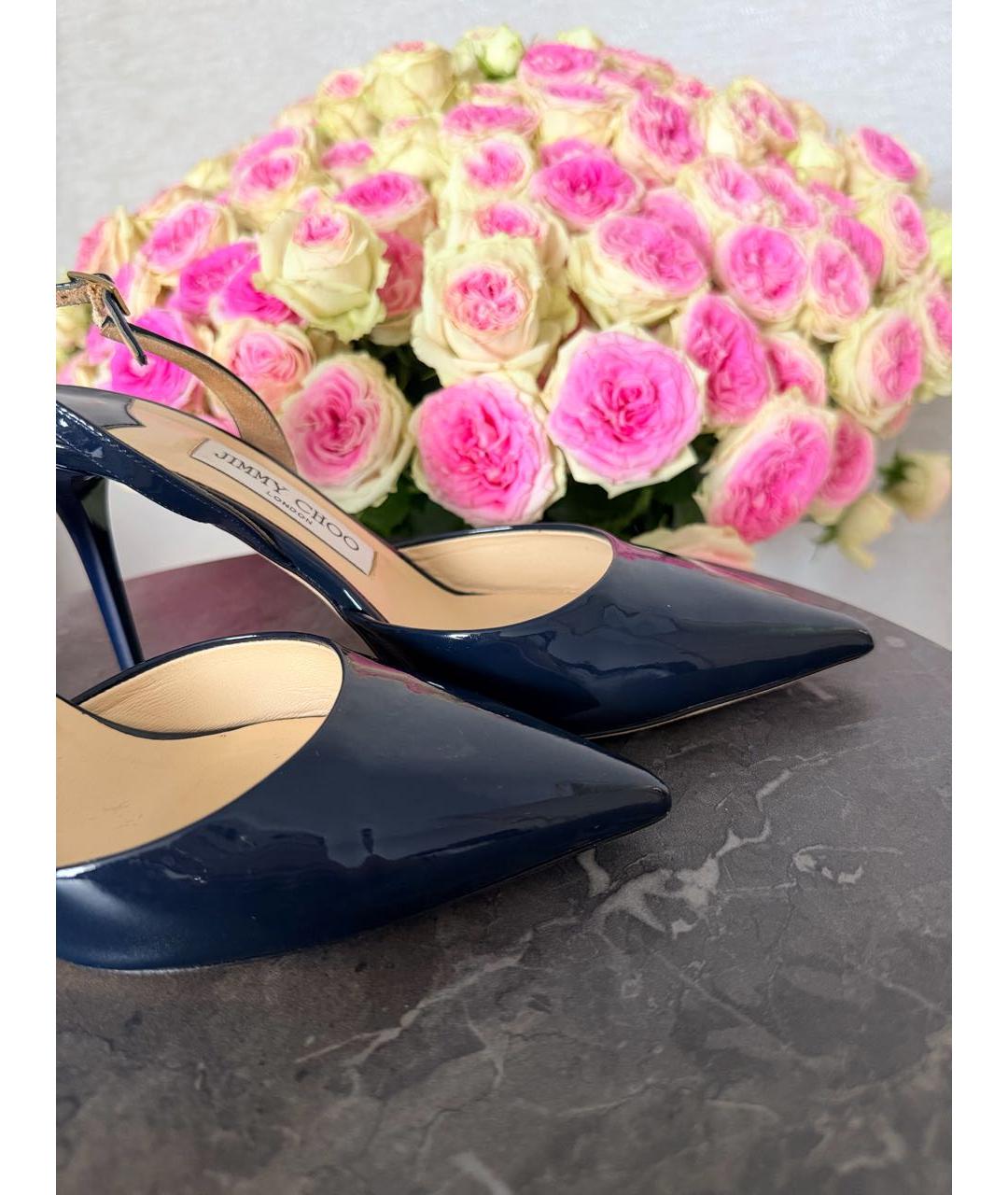 JIMMY CHOO Темно-синие туфли из лакированной кожи, фото 7