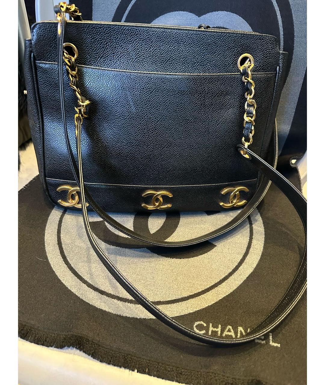 CHANEL Черная кожаная сумка через плечо, фото 3