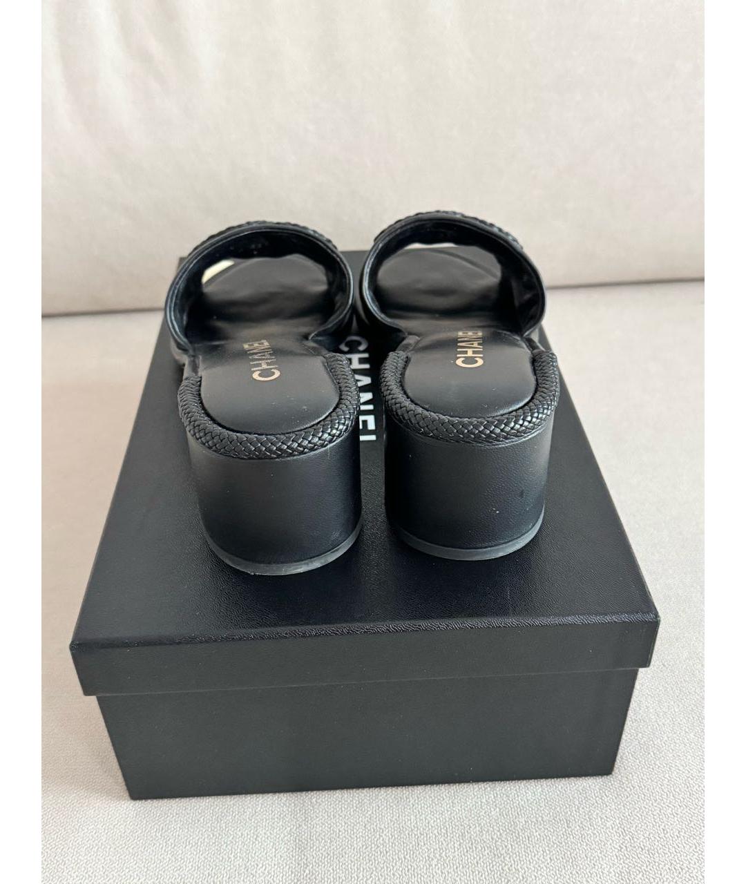 CHANEL Черные кожаные мюли, фото 3