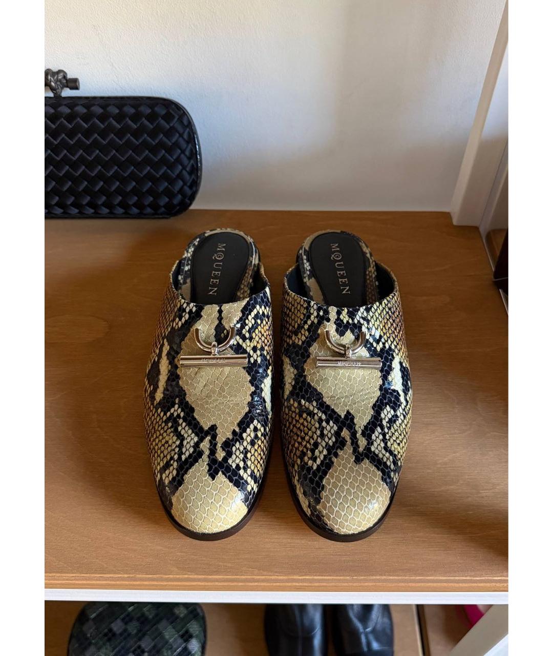ALEXANDER MCQUEEN Мюли из кожи крокодила, фото 3