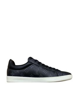 LOUIS VUITTON Низкие кроссовки / кеды