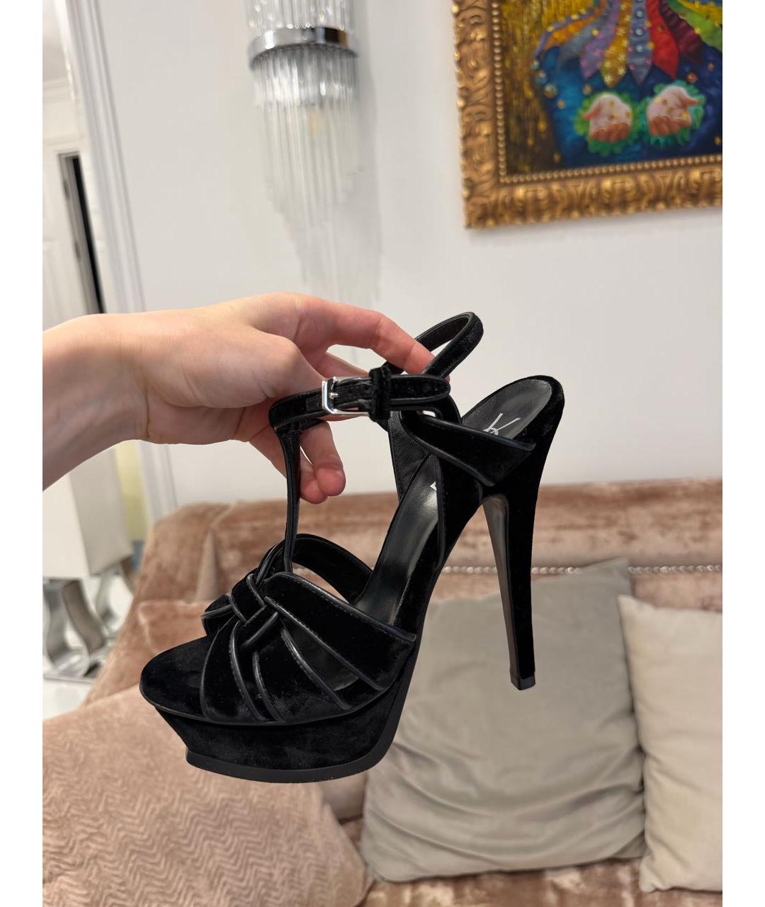 SAINT LAURENT Черные бархатные босоножки, фото 6