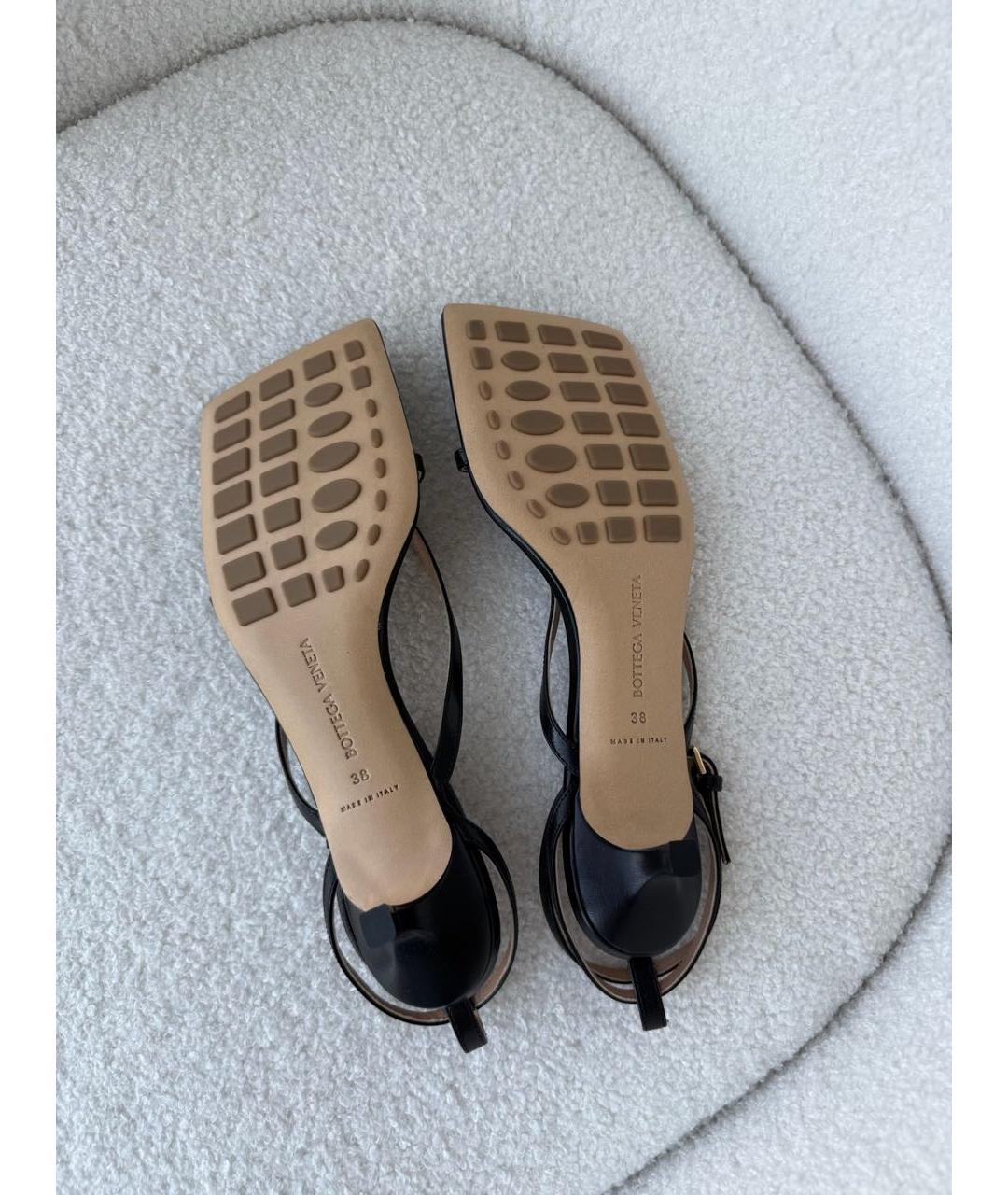 BOTTEGA VENETA Черные кожаные босоножки, фото 7