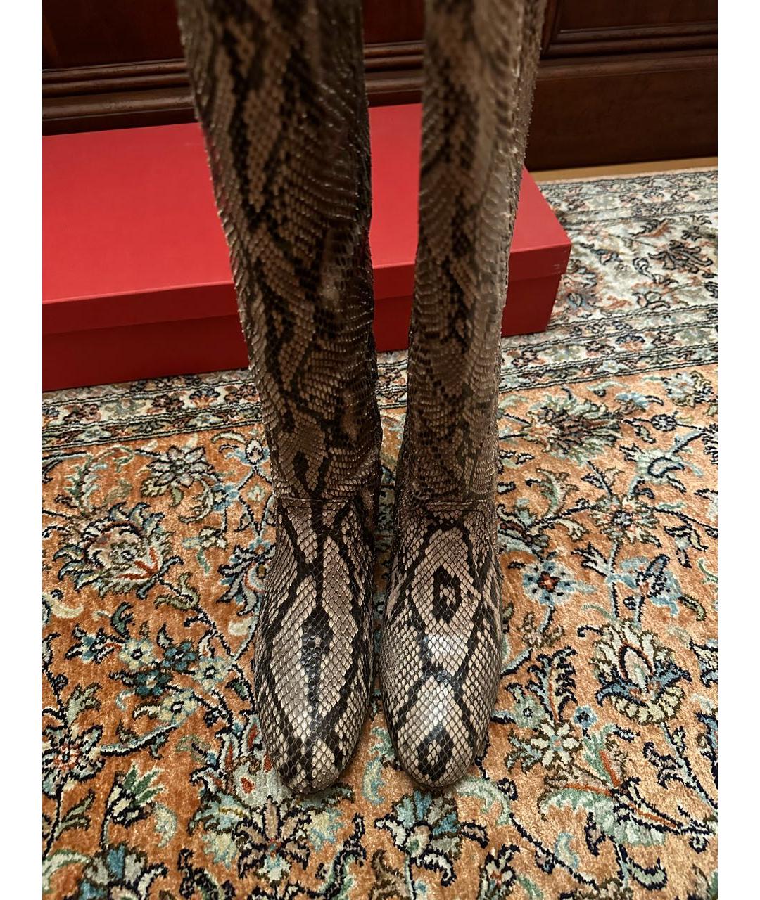 VALENTINO Бежевые сапоги из кожи питона, фото 3