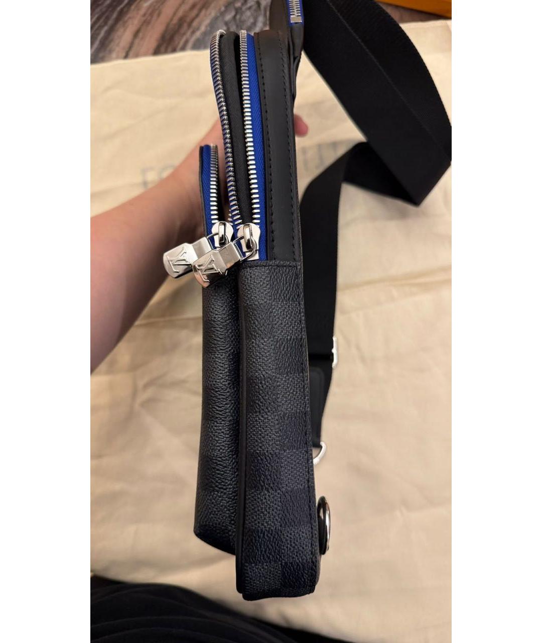 LOUIS VUITTON Темно-синяя сумка на плечо из канвы, фото 5