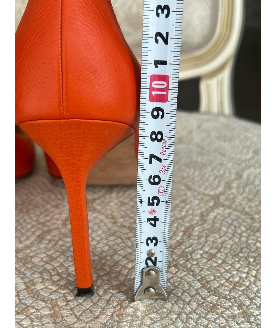 MANOLO BLAHNIK Оранжевые кожаные туфли, фото 5