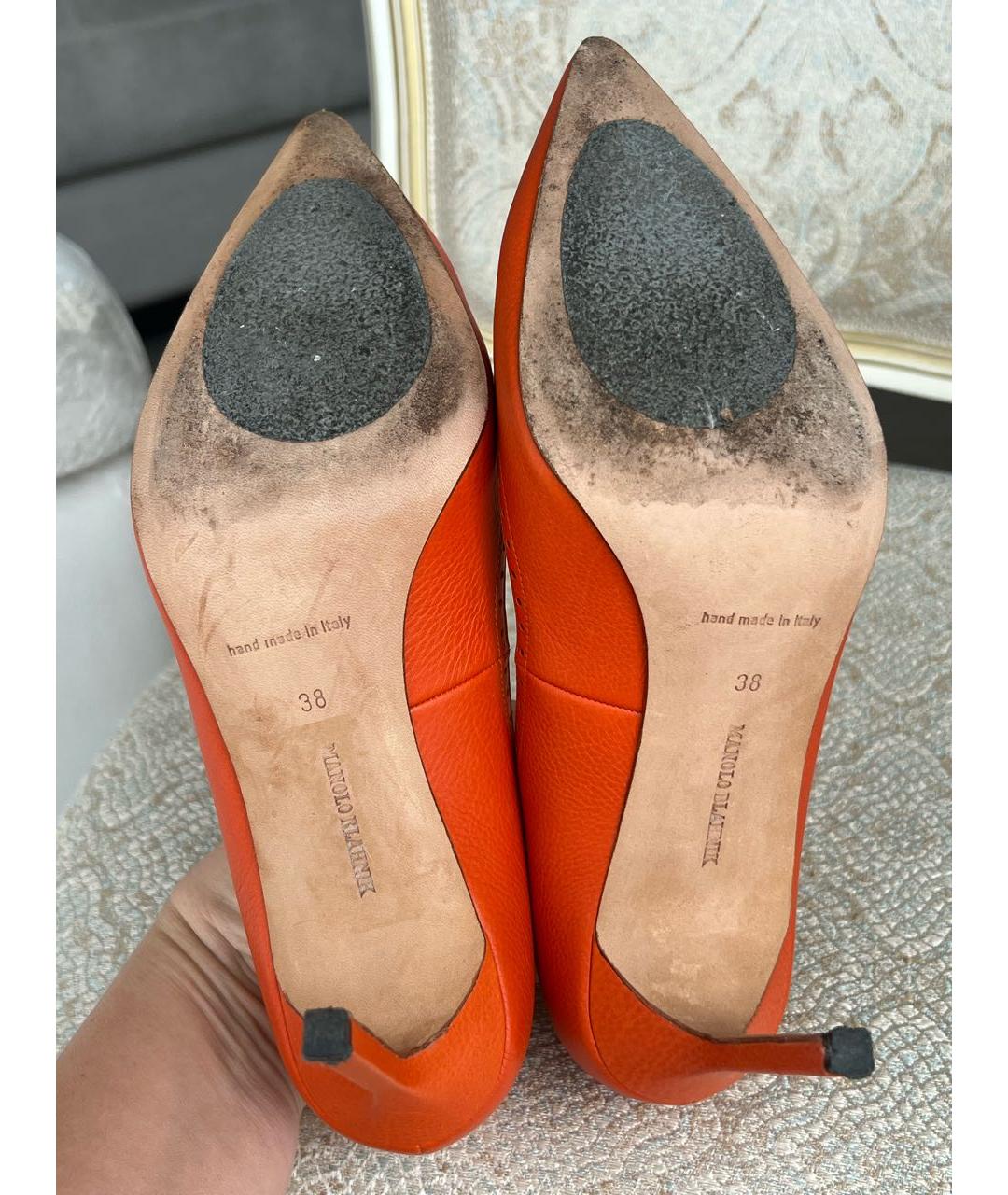 MANOLO BLAHNIK Оранжевые кожаные туфли, фото 6
